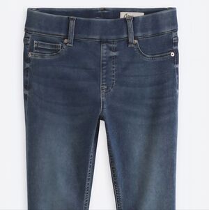 Cosmic Bkue LOVE Dark Blue Cropped Jeans for Women